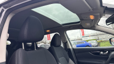 Nissan Qashqai 1.3 DiG-T N-Connecta 5dr Petrol Hatchback